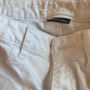 American Eagle Outfitters White Super Stretch Jeans